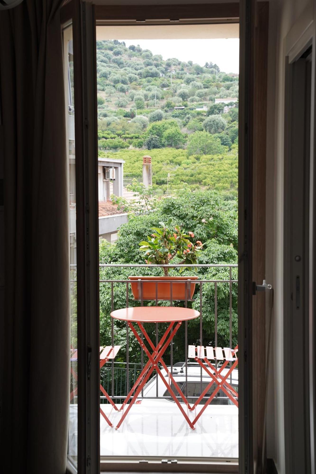 Ducas Rooms And Suite Lascari Exterior foto