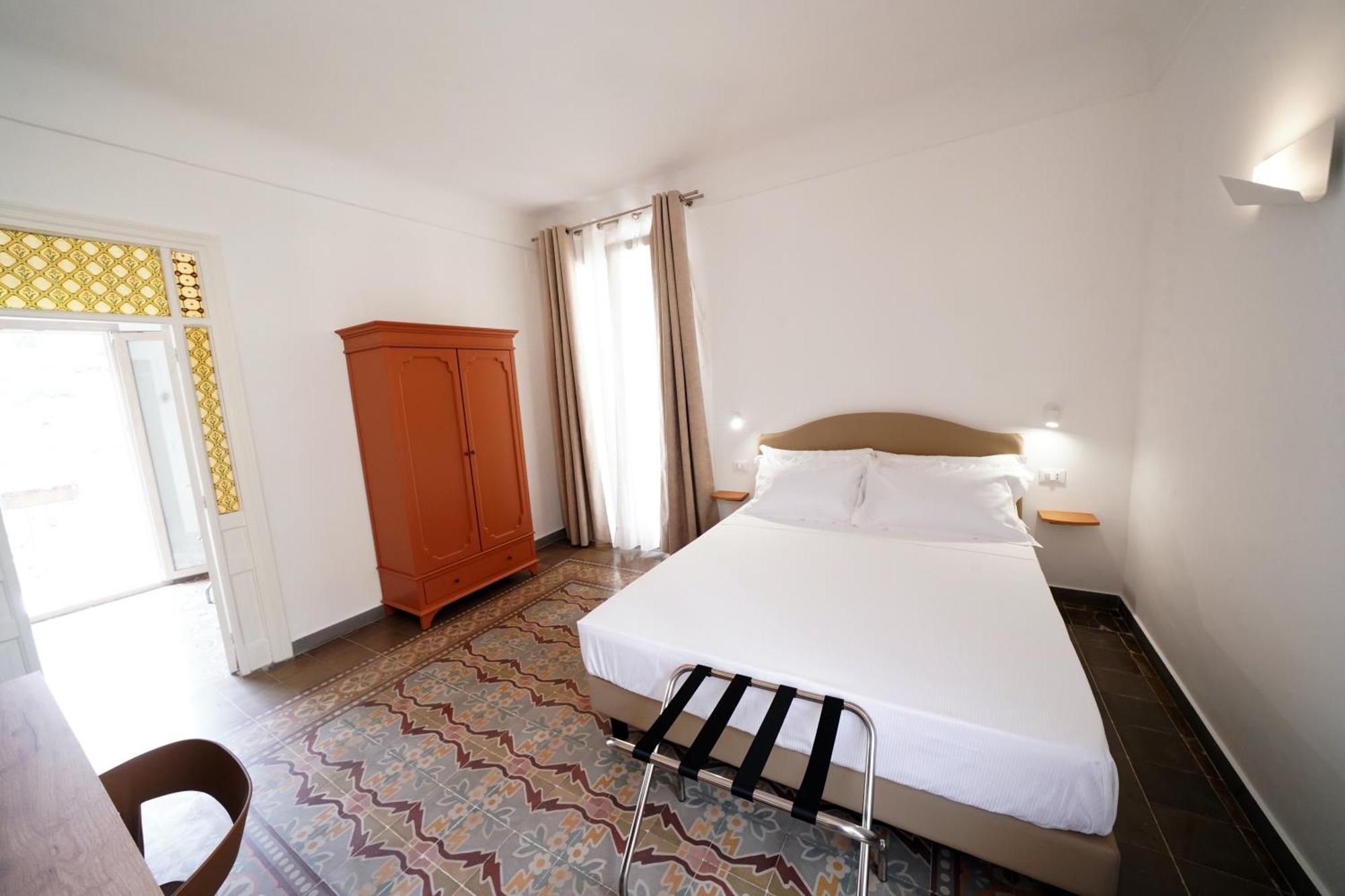 Ducas Rooms And Suite Lascari Exterior foto