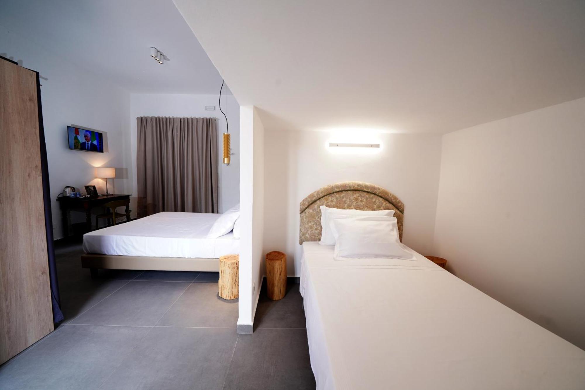 Ducas Rooms And Suite Lascari Exterior foto